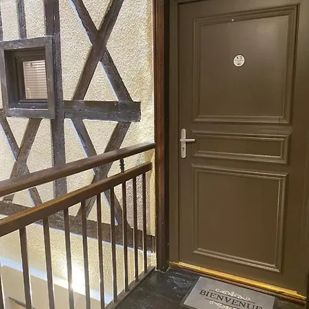 Le Cocon Blanc: T2 Centre Ax Neuf Et Equipe 8 Pers Apartmán