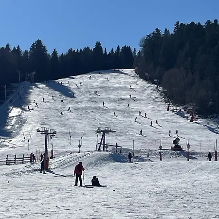 Le Cocon Blanc: T2 Centre Ax Neuf Et Equipe 8 Pers アパート *