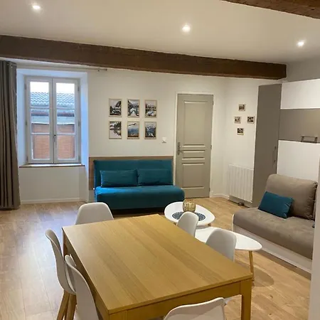 Apartment Le Cocon Blanc: T2 Centre Ax Neuf Et Equipe 8 Pers