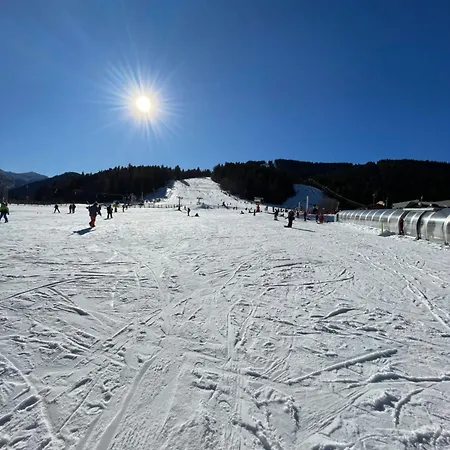 Le Cocon Blanc: T2 Centre Ax Neuf Et Equipe 8 Pers